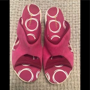 Merrill Palmetto Radpberry Slide Sandal Sz 8